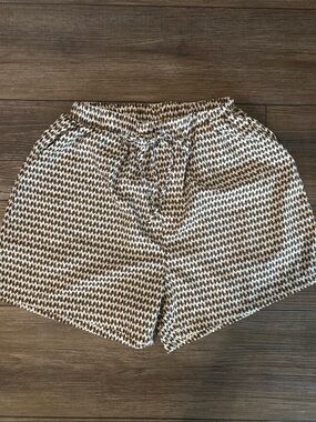 SHEIN Relaxed Drawstring Shorts — Brown & White
